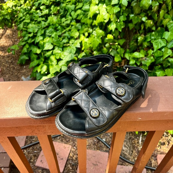 Like new Chanel dad sandals - Picture 3 of 5